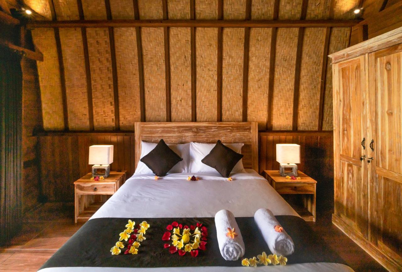 Wooden Puri Guesthouse Uluwatu Eksteriør bilde