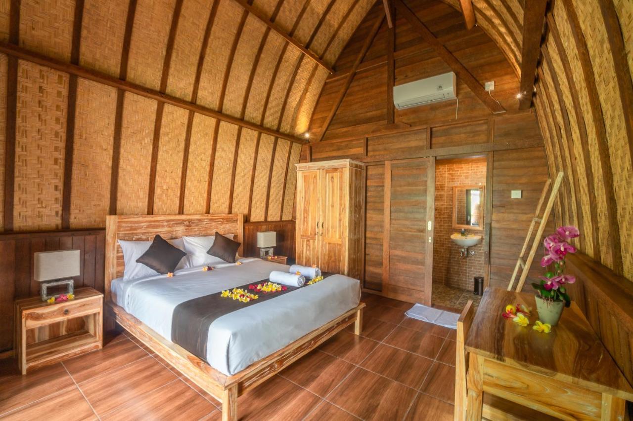 Wooden Puri Guesthouse Uluwatu Eksteriør bilde