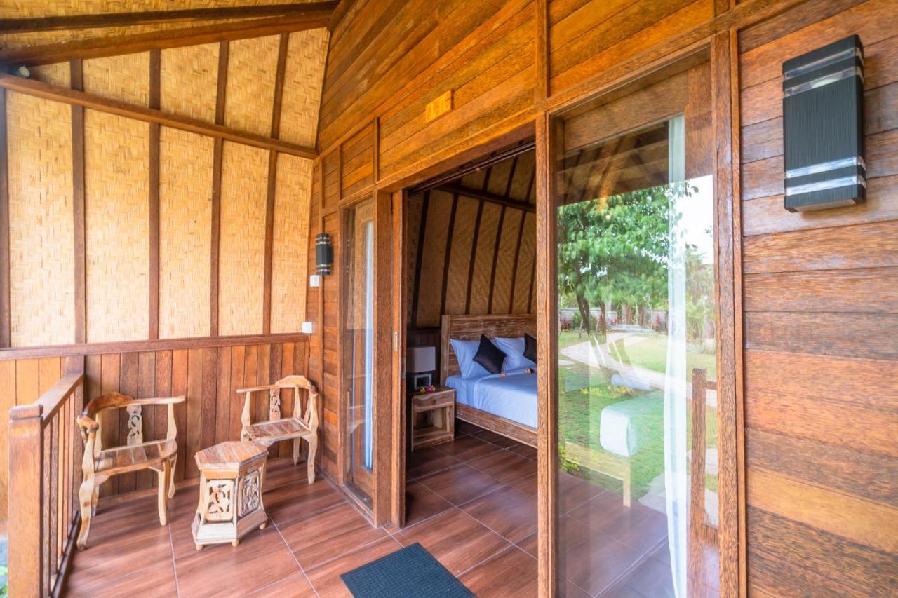 Wooden Puri Guesthouse Uluwatu Eksteriør bilde