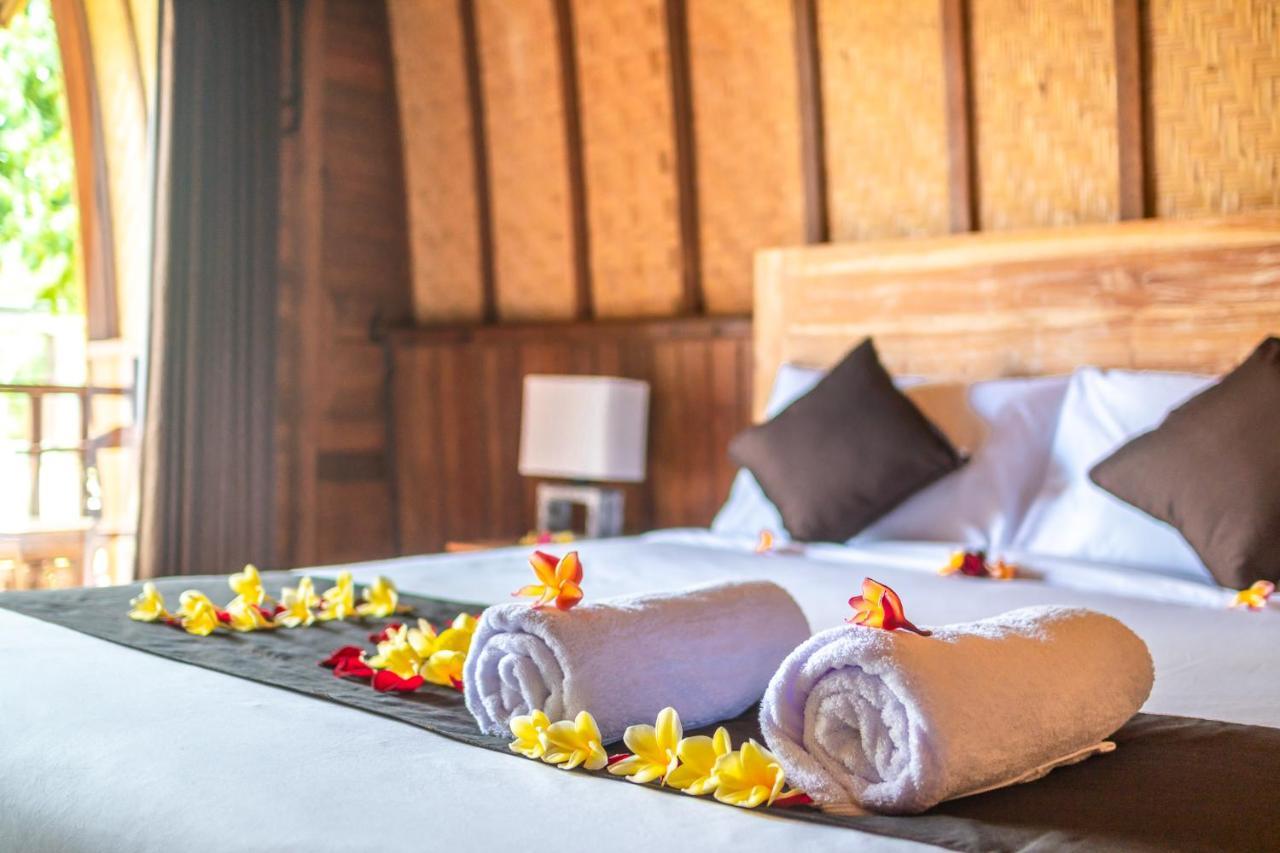 Wooden Puri Guesthouse Uluwatu Eksteriør bilde
