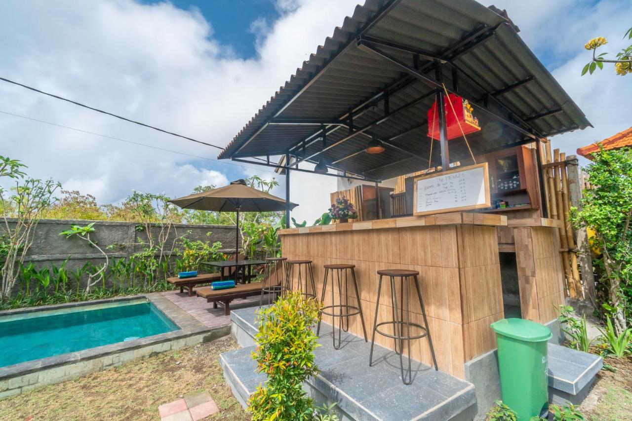 Wooden Puri Guesthouse Uluwatu Eksteriør bilde