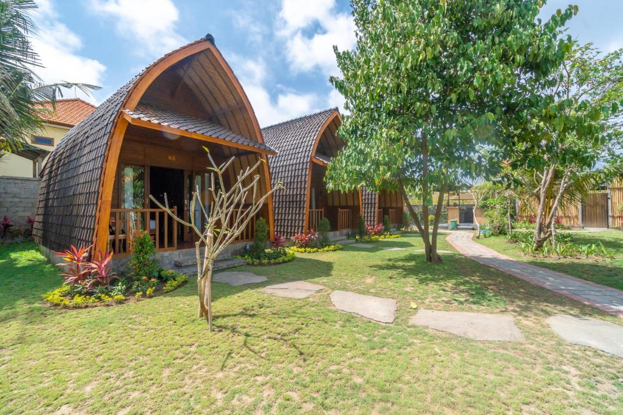 Wooden Puri Guesthouse Uluwatu Eksteriør bilde