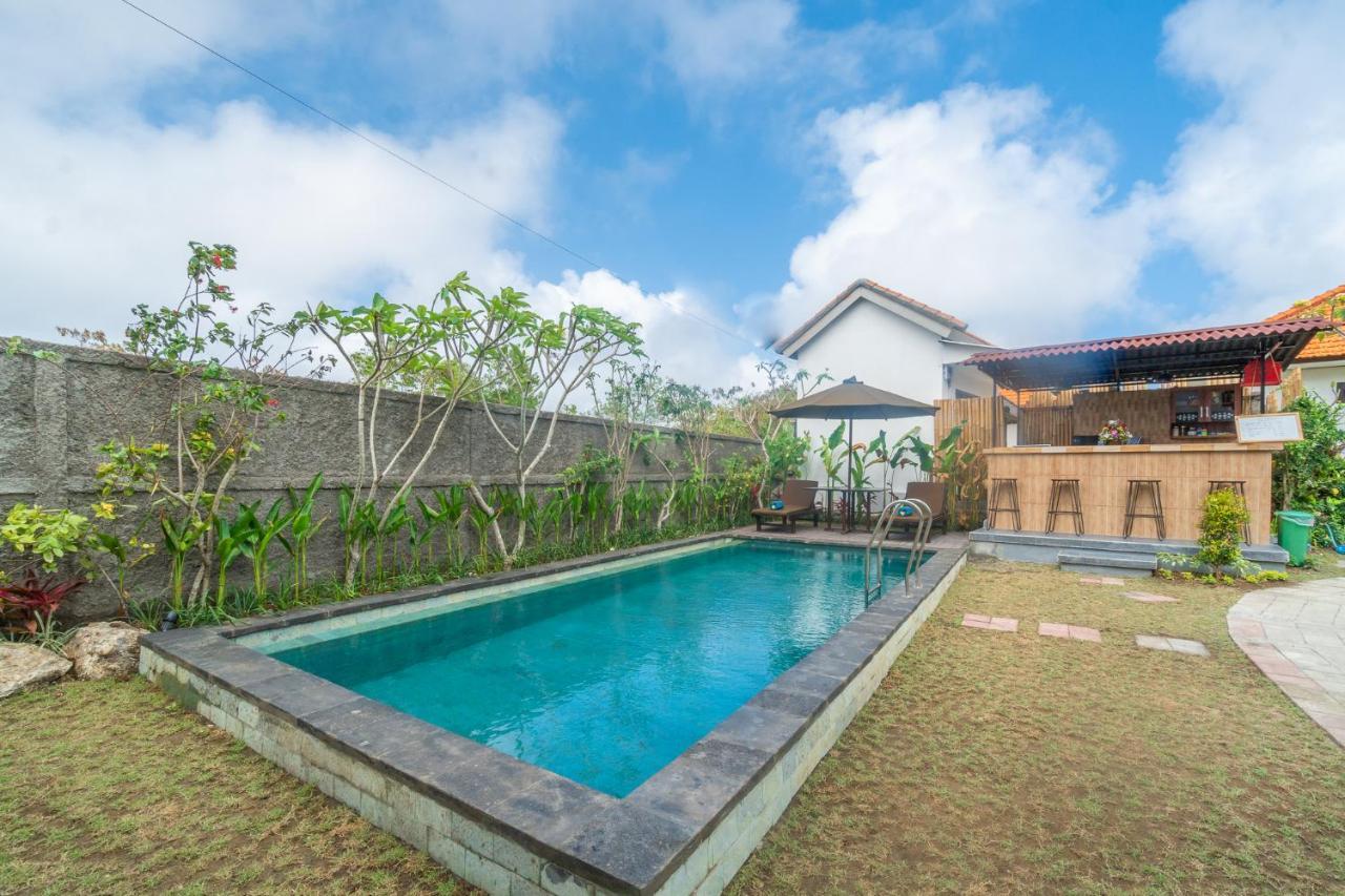 Wooden Puri Guesthouse Uluwatu Eksteriør bilde