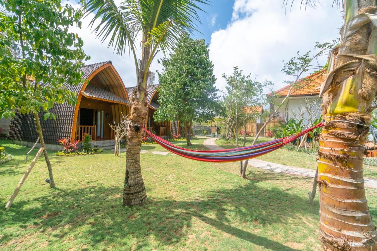 Wooden Puri Guesthouse Uluwatu Eksteriør bilde