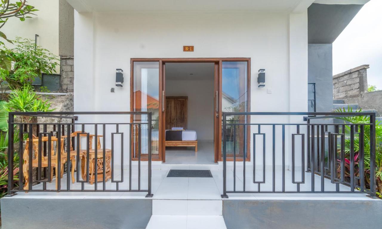 Wooden Puri Guesthouse Uluwatu Eksteriør bilde