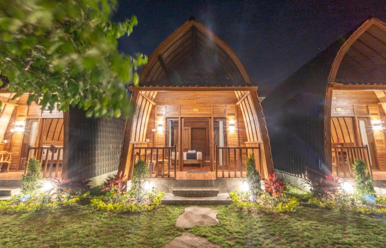 Wooden Puri Guesthouse Uluwatu Eksteriør bilde